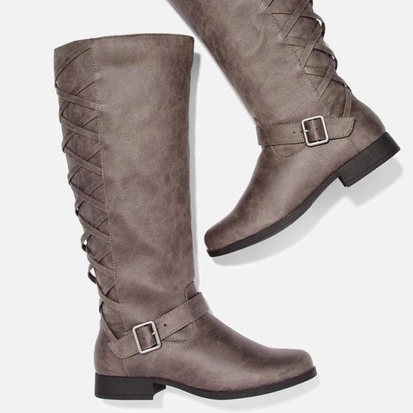 🆕 NWOT Wide Calf “Marnie” Grey Boot - Picture 1 of 5